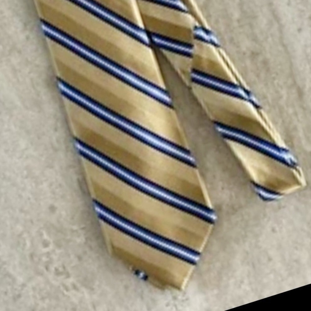 Saddlebred XL Silk Neck Tie Multi Color Yellow, Blue, navy Blue